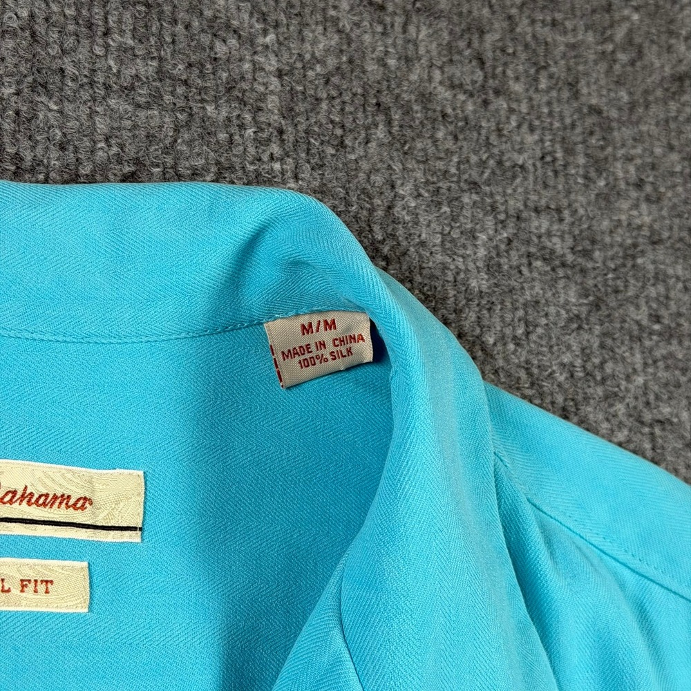 Tommy Bahama Silk Camp Shirt Mens Medium Turquoise Blue Herringbone Original Fit - Picture 4 of 8